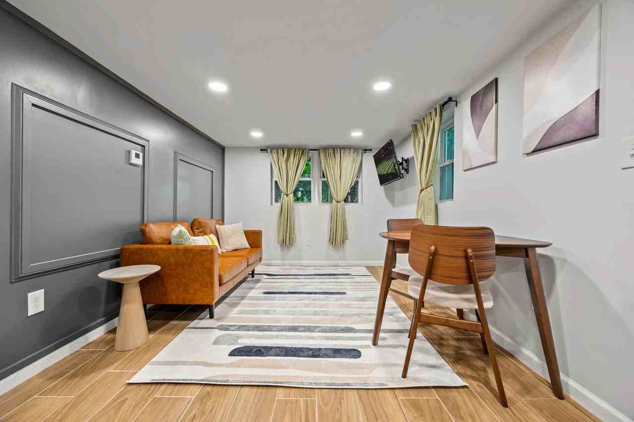 10 Claire Dr Se - Photo 3 of 14