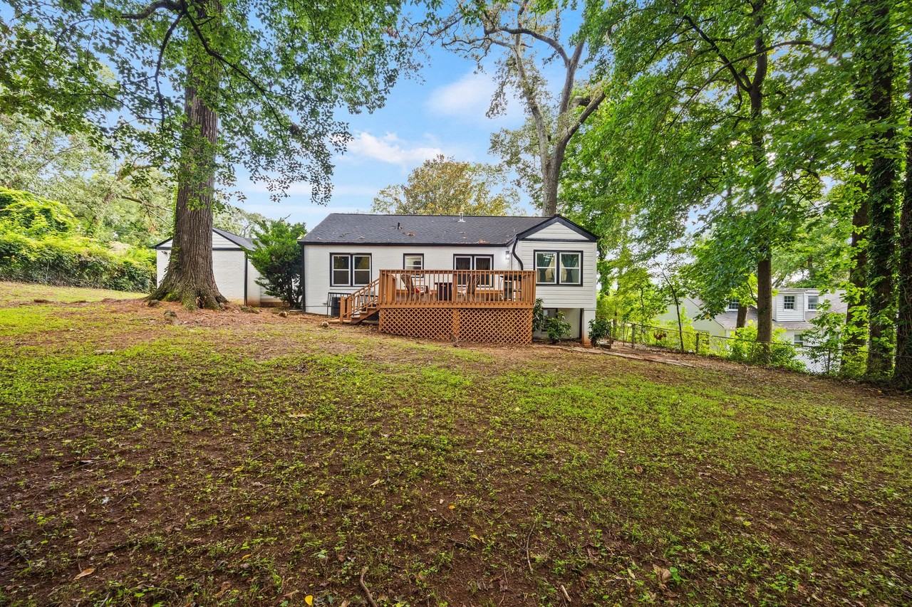 10 Claire Dr Se - Photo 5 of 14