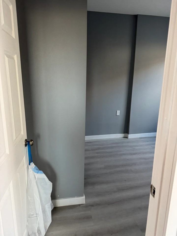 10503 Woodley Ave - Photo 6 of 10