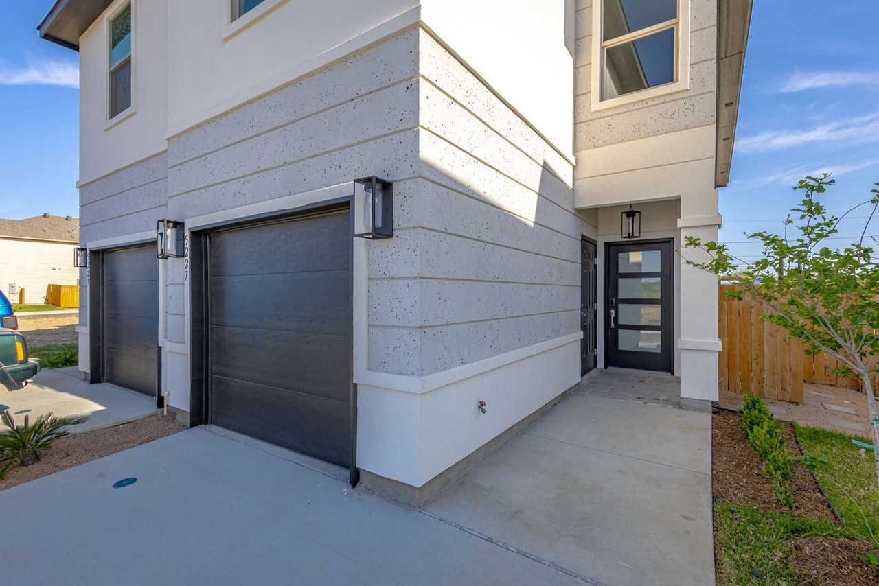 5227 Vista Trail Dr - Photo 7 of 20