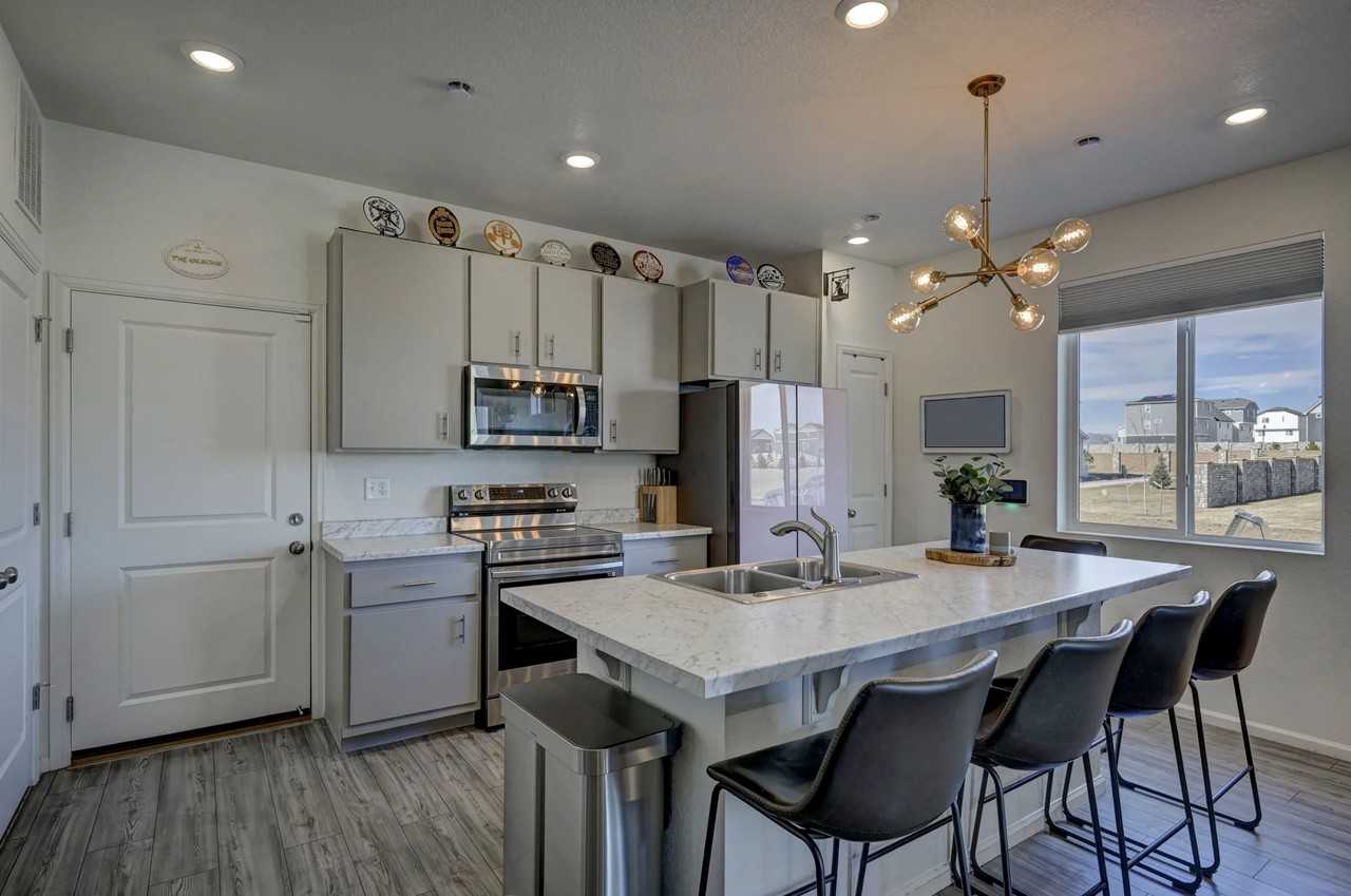 5832 Dakan Loop - Photo 4 of 11