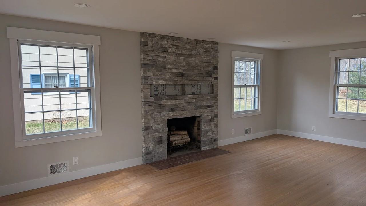 000 E Main St - Photo 3 of 17