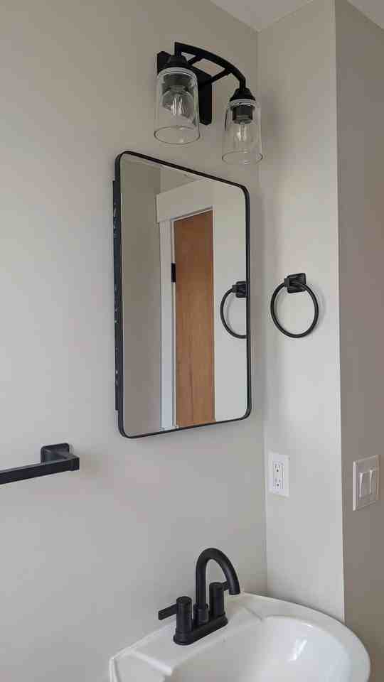 000 E Main St - Photo 5 of 17