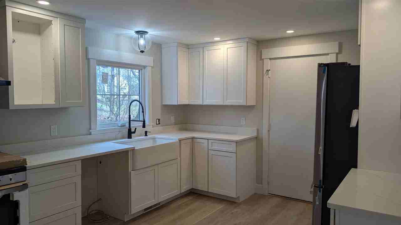 000 E Main St - Photo 7 of 17