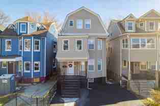 110 N 17th St #201 - Photo 1 of 1