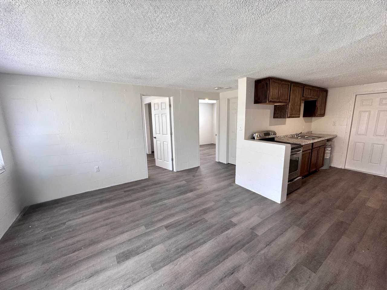 116 12th St W #116 - Photo 6 of 12