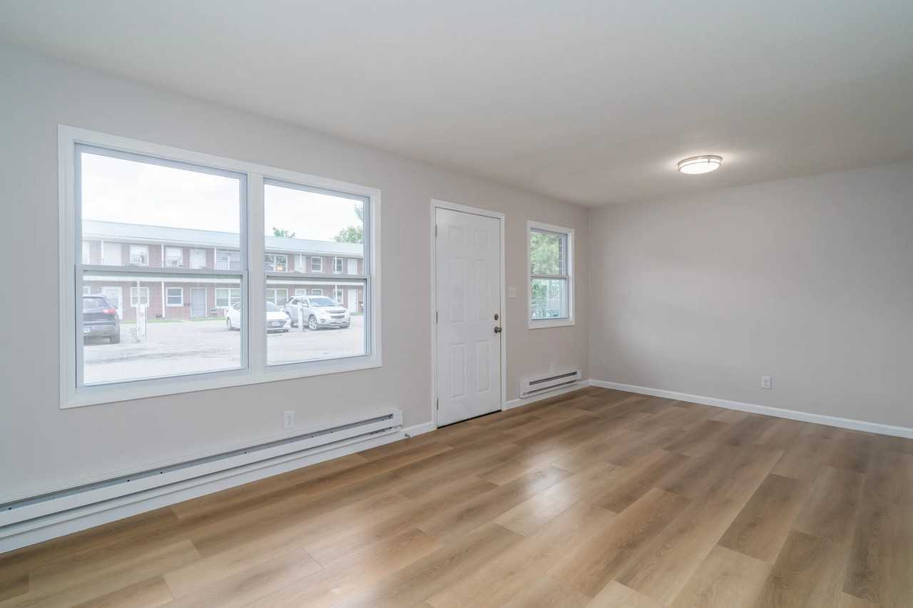 1114 N 39th St - Photo 4 of 12