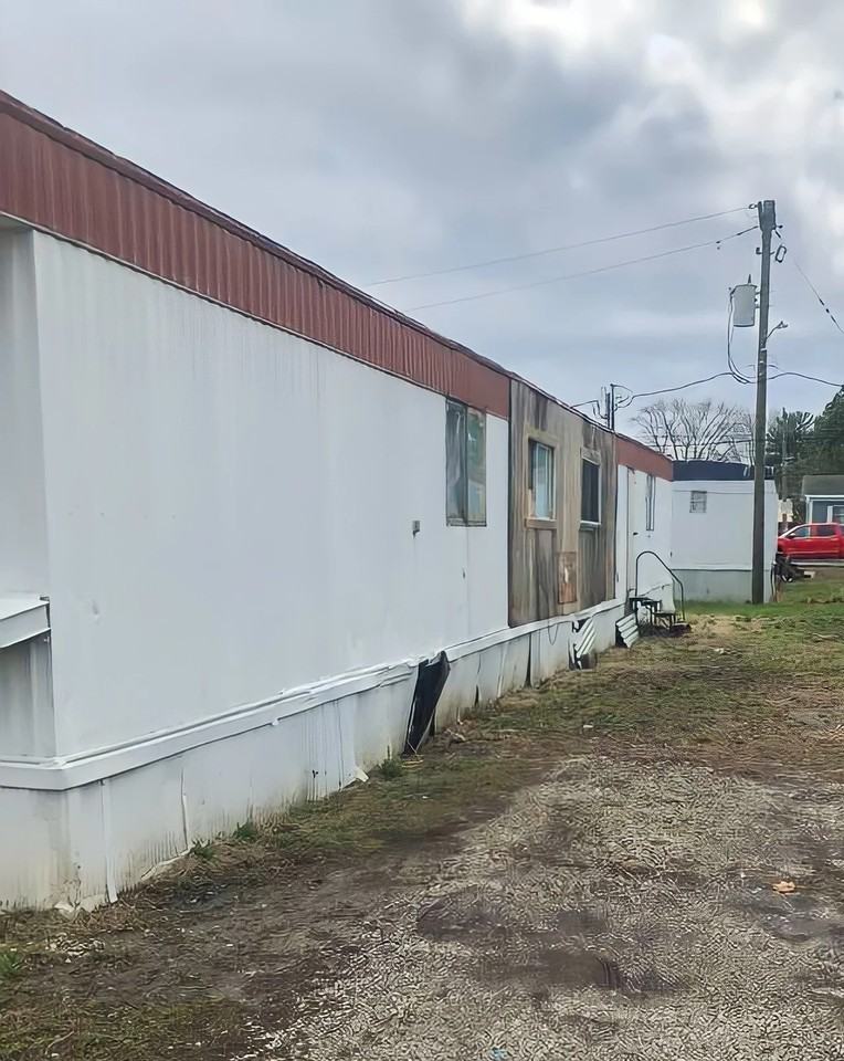 32 Mahoning Ave - Photo 2 of 4