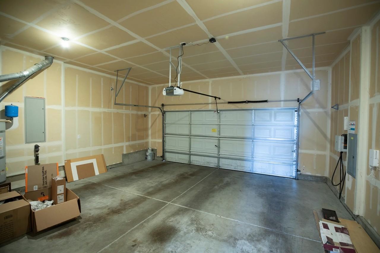 20423 124th Ave Ne - Photo 5 of 17