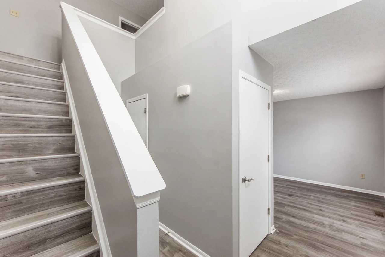 9235 Tahoma St - Photo 5 of 42