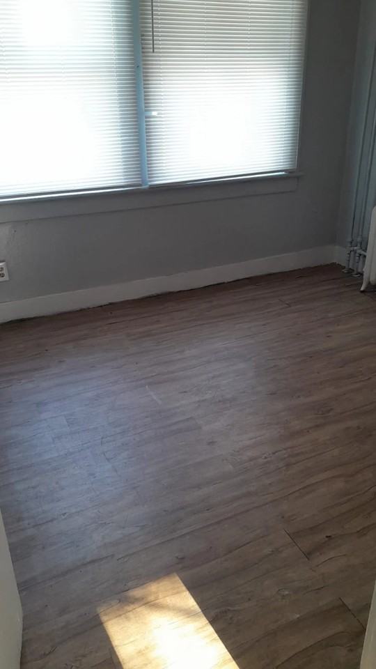 602 Henry St #2E - Photo 2 of 5