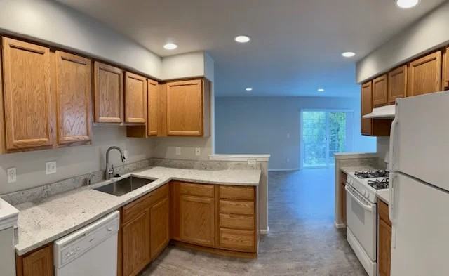 1211 E Indiana St - Photo 3 of 6