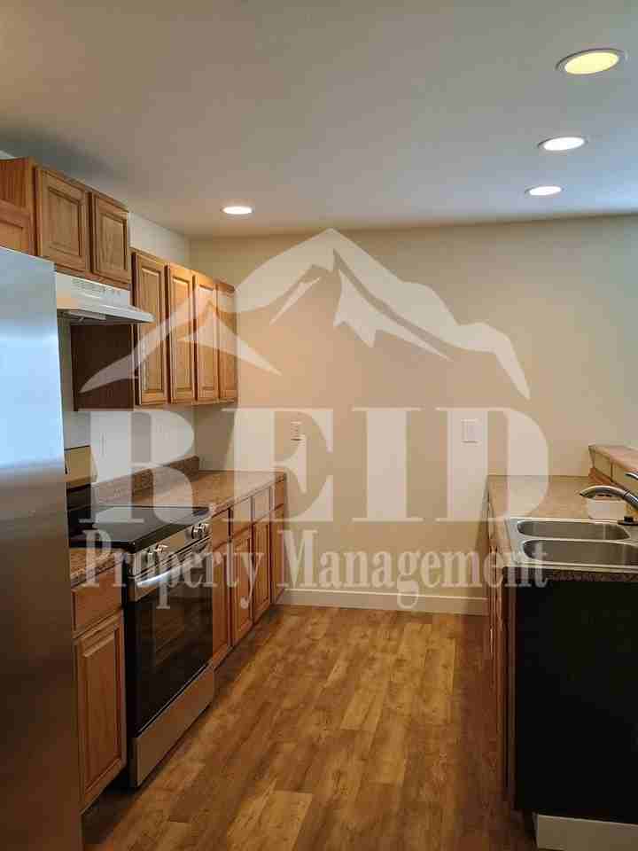 10307 Frontier Pl Nw - Photo 4 of 15