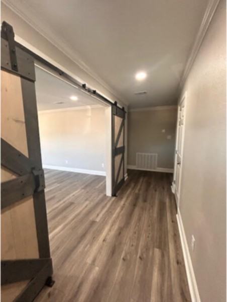 2712 Broadway St - Photo 2 of 16