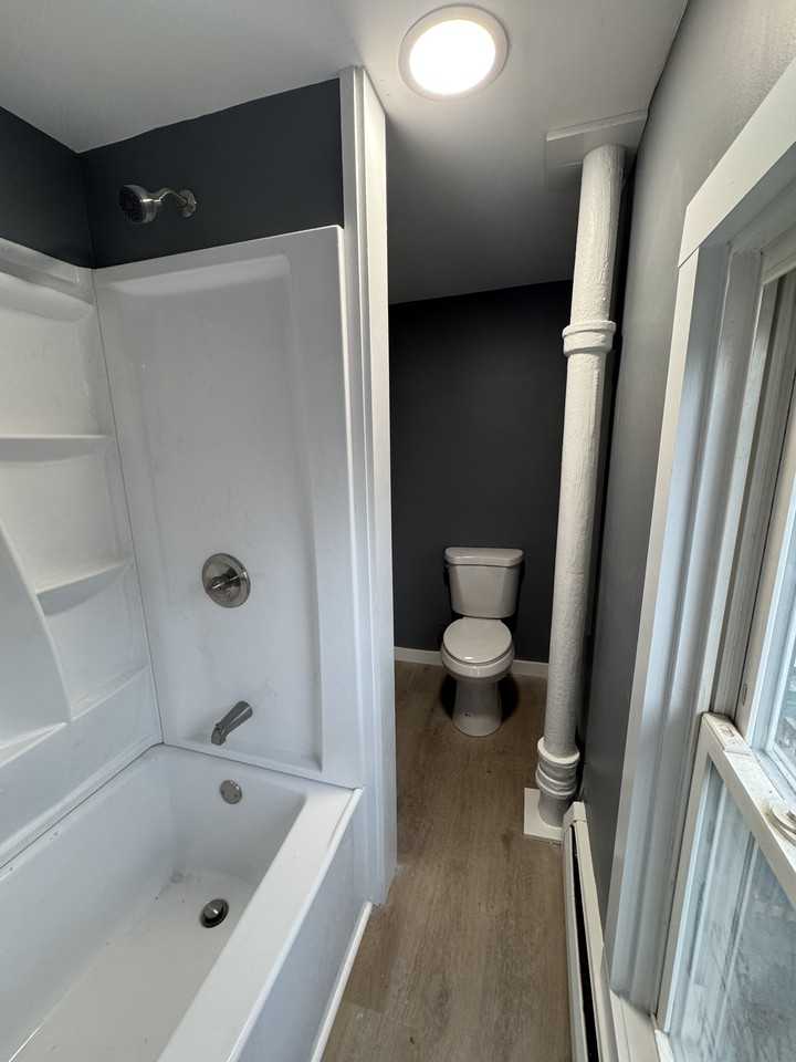 16 E Washington St #4 - Photo 5 of 8