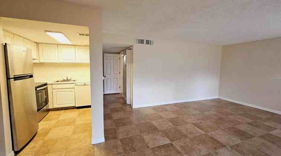 2551 N Alafaya Trl #97 - Photo 6 of 11