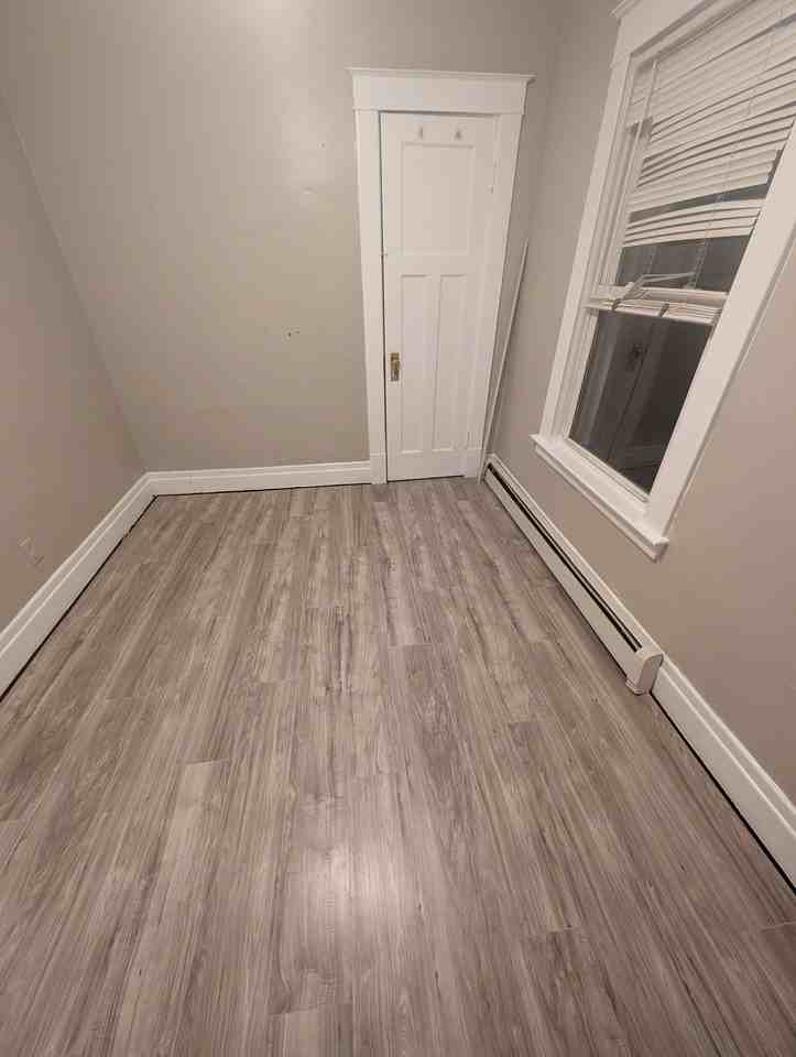 1138 La Salle Ave #1 - Photo 5 of 8