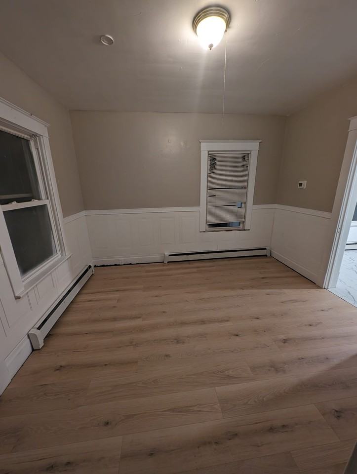 1138 La Salle Ave #1 - Photo 7 of 8