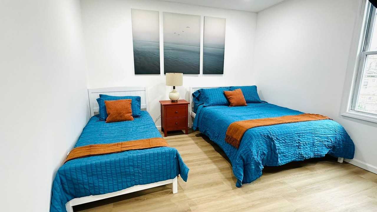 35 Vernon Ave #3 - Photo 3 of 8