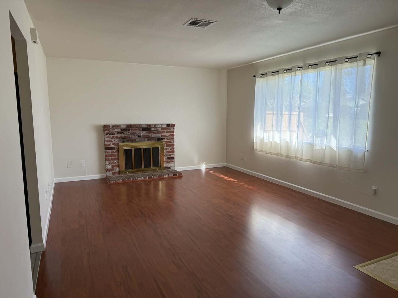 1861 Mcpeak Ct #NA - Photo 2 of 7