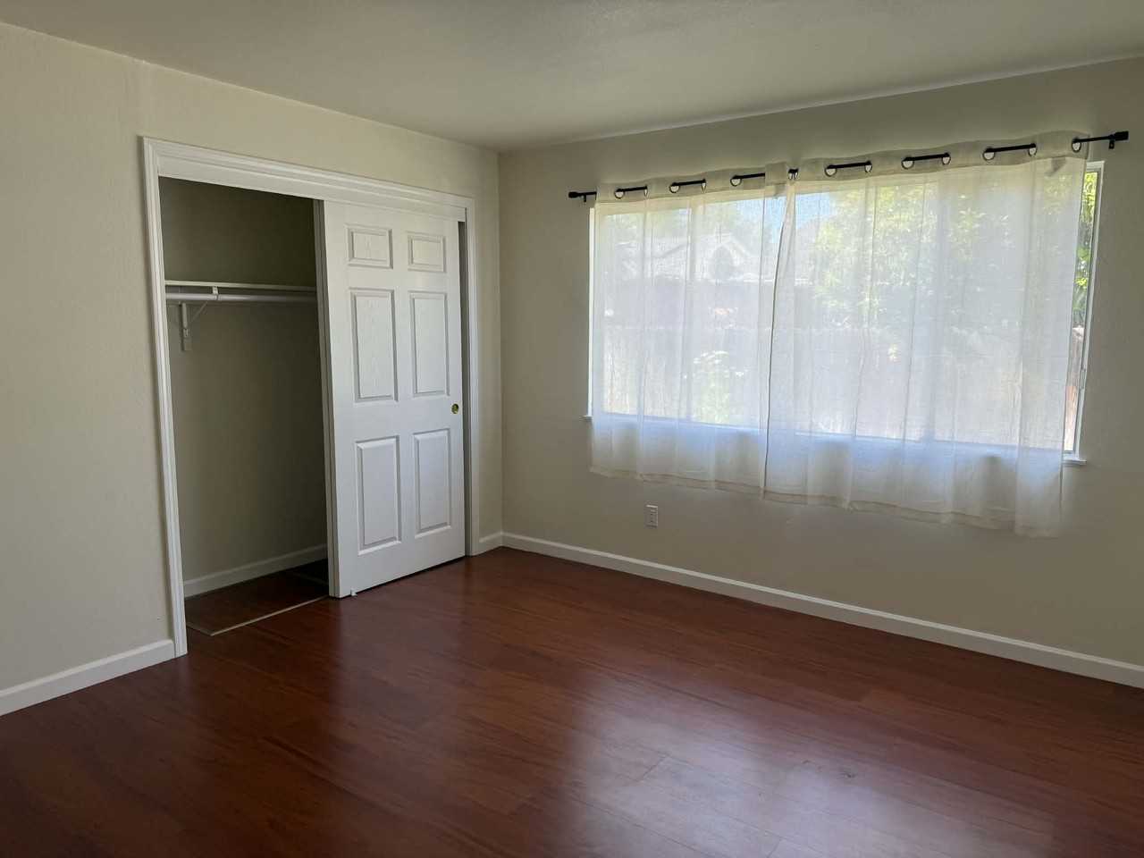 1861 Mcpeak Ct #NA - Photo 3 of 7