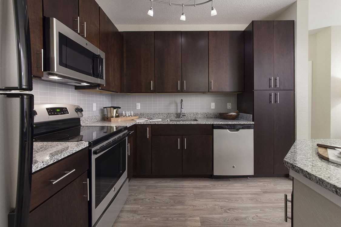 683 Ashford Oaks Dr #201 - Photo 4 of 11