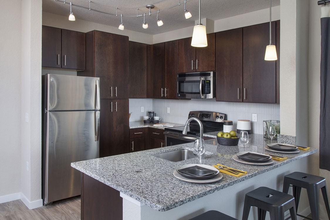 683 Ashford Oaks Dr #201 - Photo 6 of 11