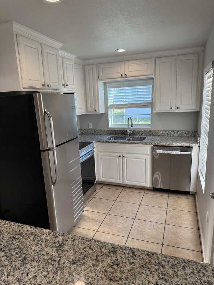 1090 N Walnut St #NA - Photo 2 of 8