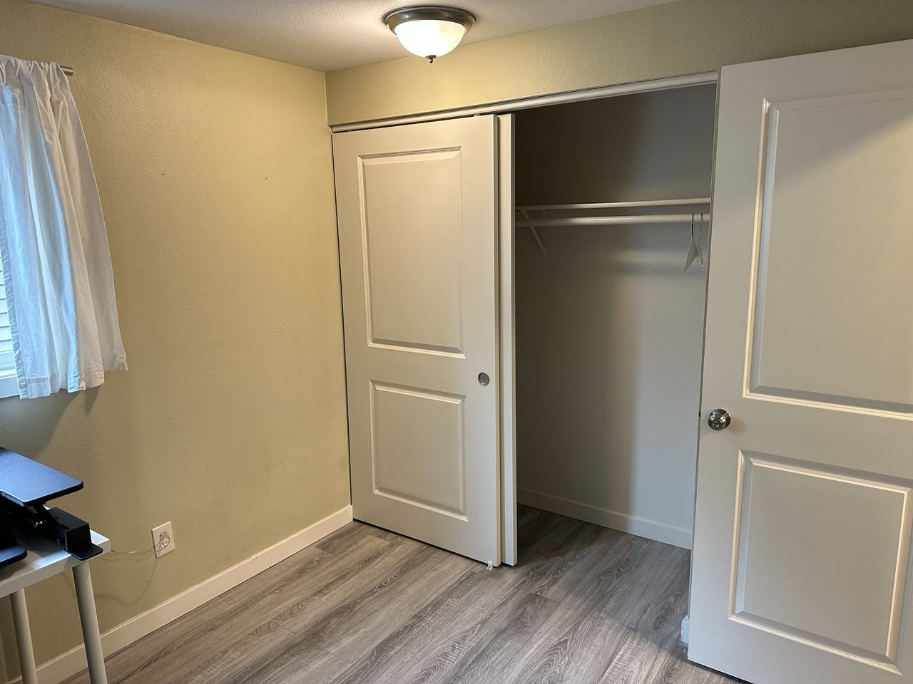 2626 E Madison St #5 - Photo 5 of 11