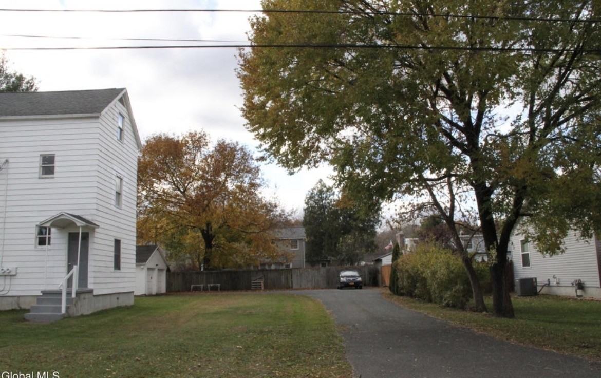 15 Pawling Ave #1 - Photo 2 of 2