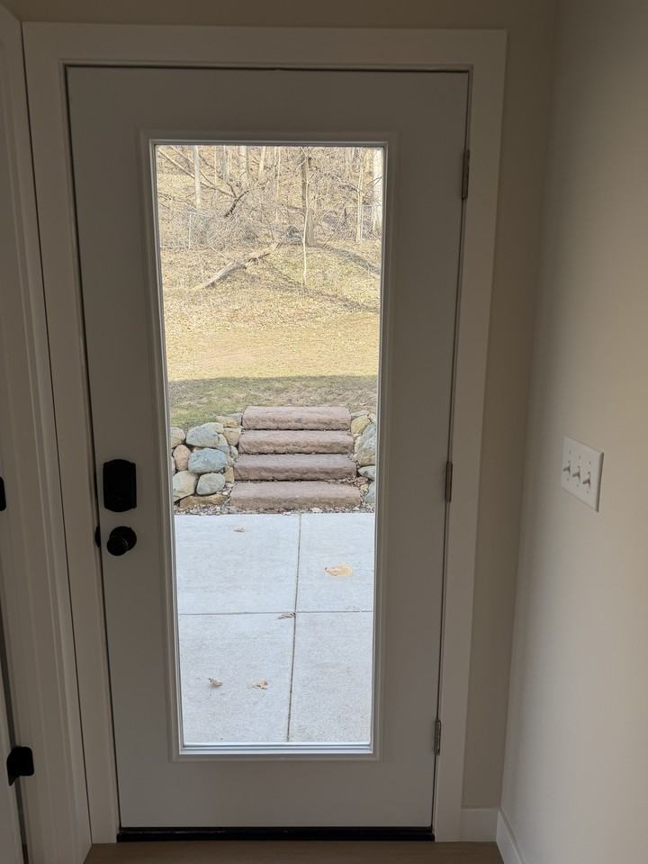 300 N Jefferson St #NA - Photo 6 of 20