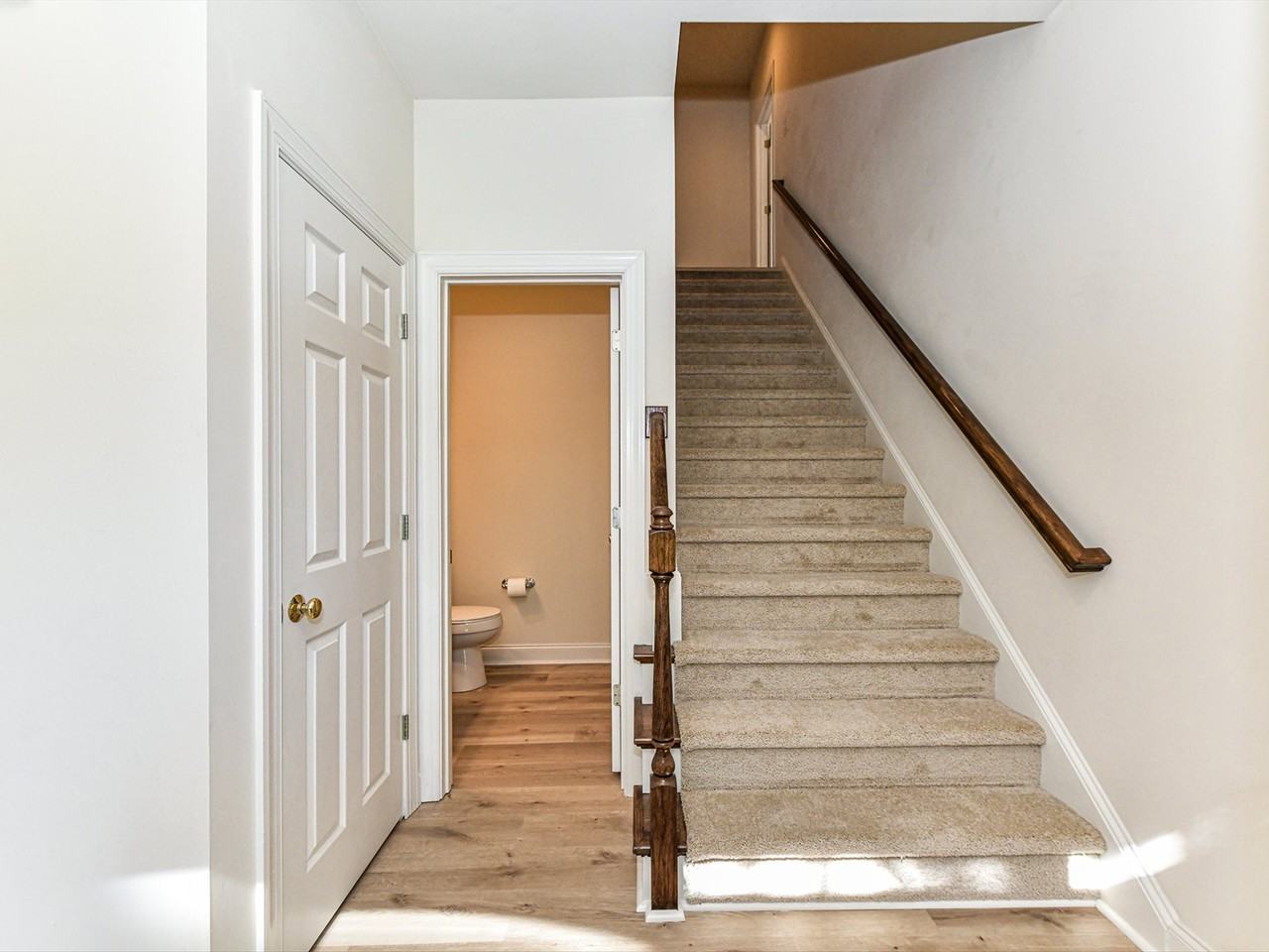 101 Meadowbrook Rd #A - Photo 3 of 33