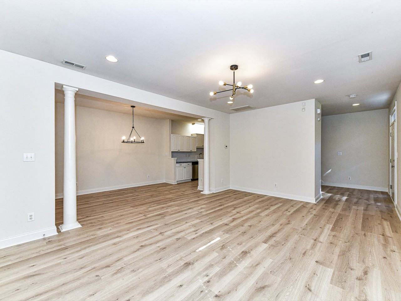 101 Meadowbrook Rd #A - Photo 6 of 33