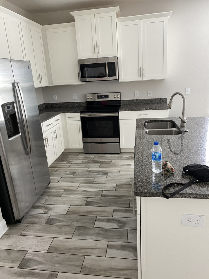 2951 W Cherry St #NA - Photo 3 of 5