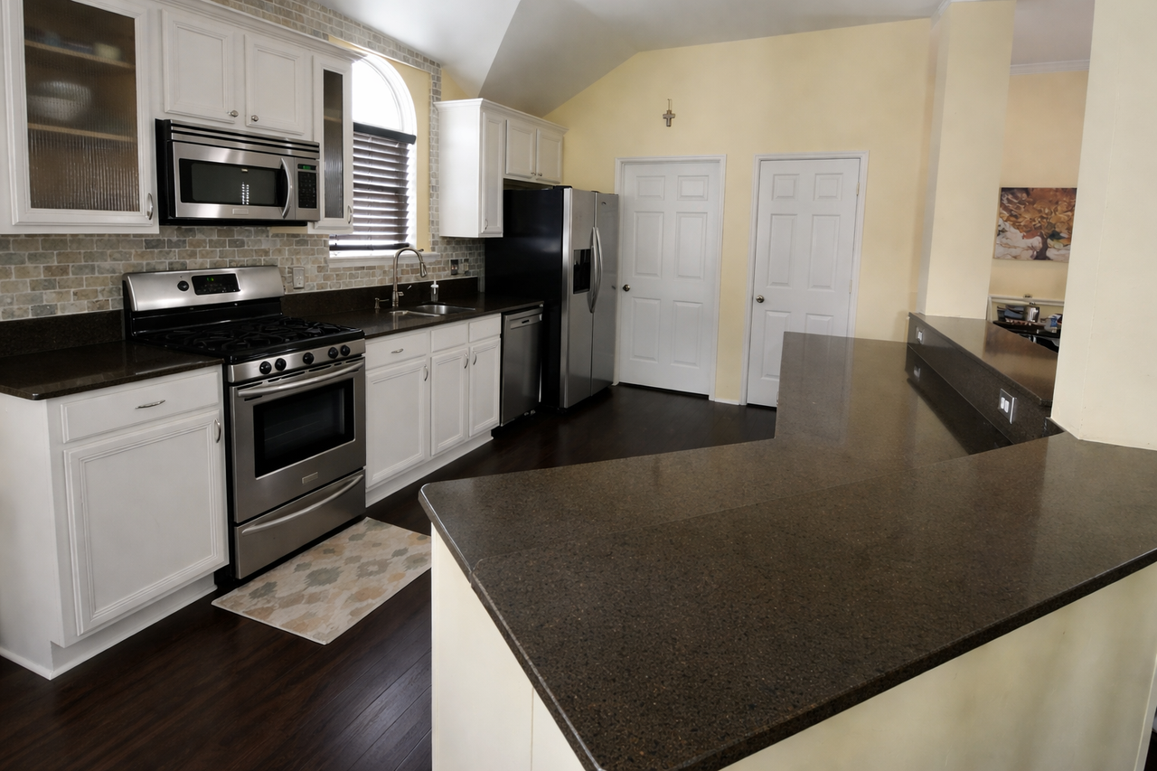 1639 Churchill Ln #NA - Photo 4 of 17