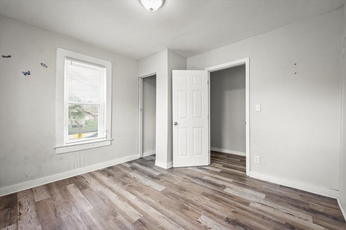 256 Vernis Ave #NA - Photo 2 of 19
