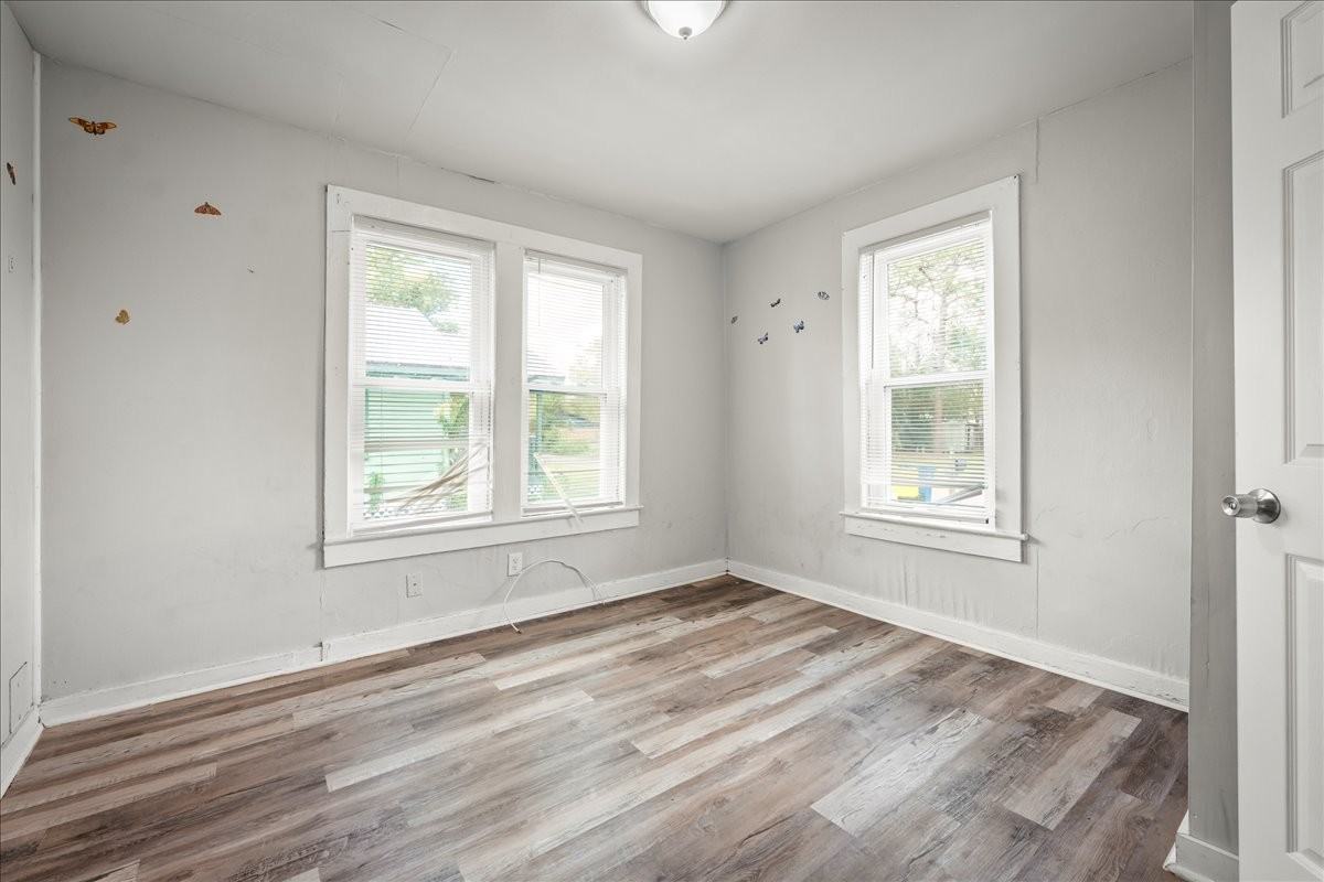 256 Vernis Ave #NA - Photo 3 of 19
