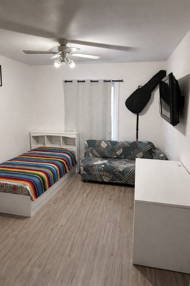 4861 Av Barclay - Photo 6 of 8