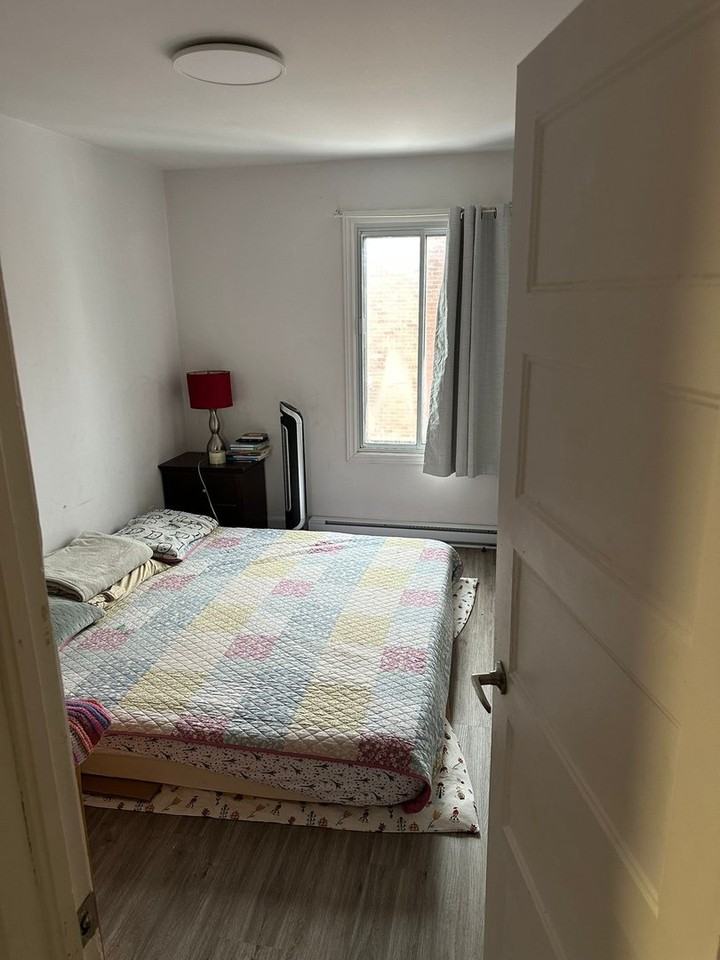 4861 Av Barclay - Photo 7 of 8