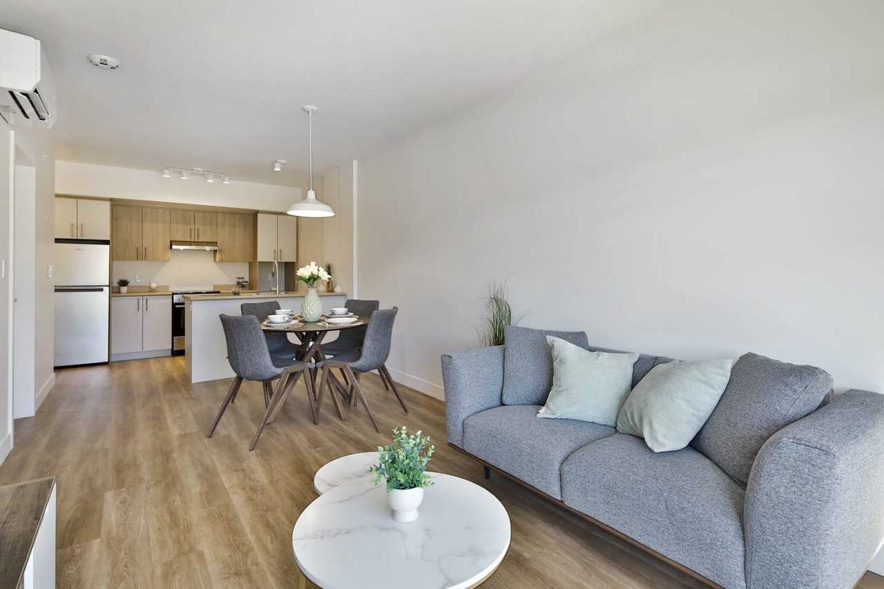 11200 Rue De Chambord - Photo 2 of 29