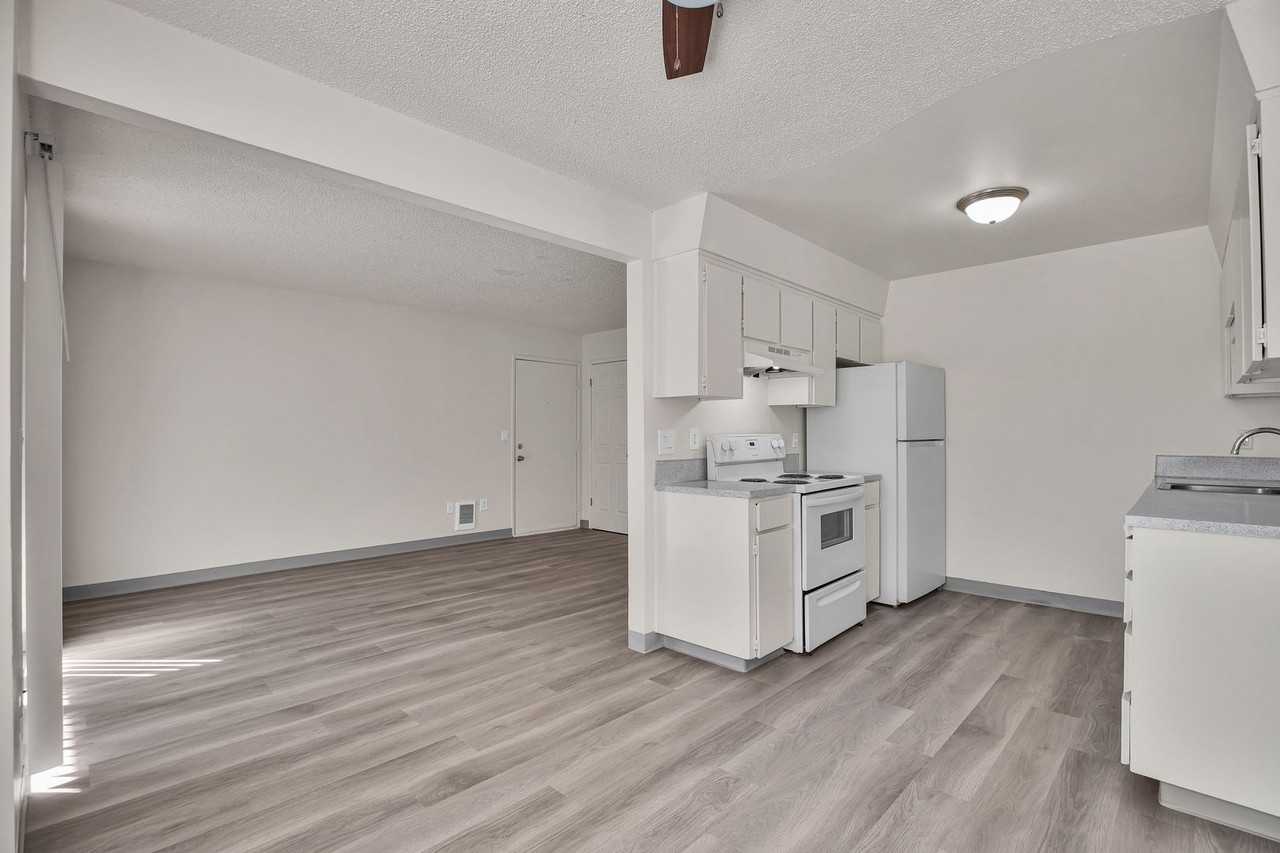 The Patrician Apartments - Photo 7 of 44