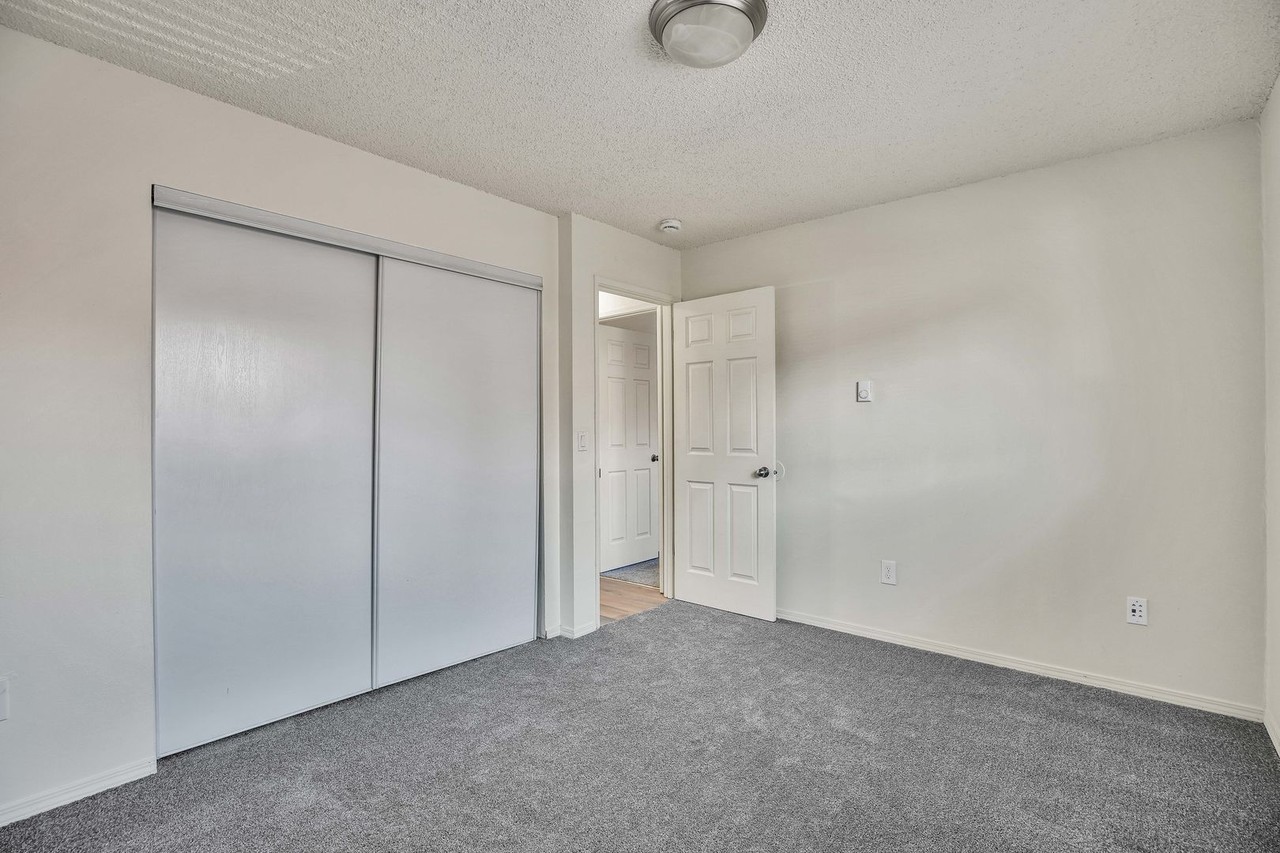 The Patrician Apartments - Photo 7 of 40