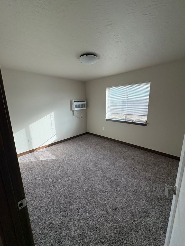 Sioux Center (CenterView Apartments Building B) - Photo 5 of 29