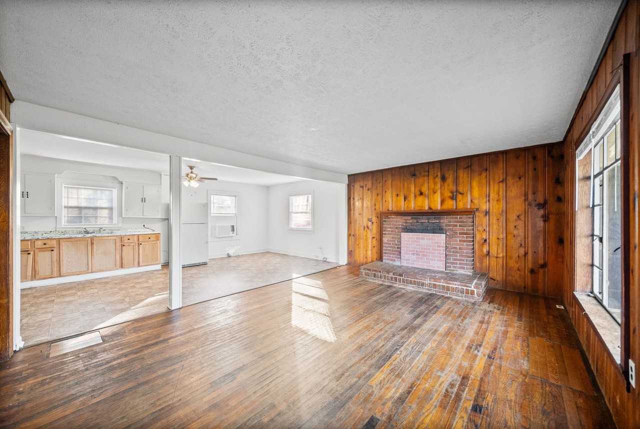 Lafayette Road-420 - Photo 2 of 49