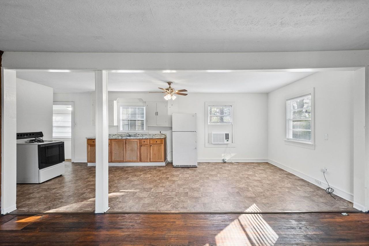 Lafayette Road-420 - Photo 5 of 49