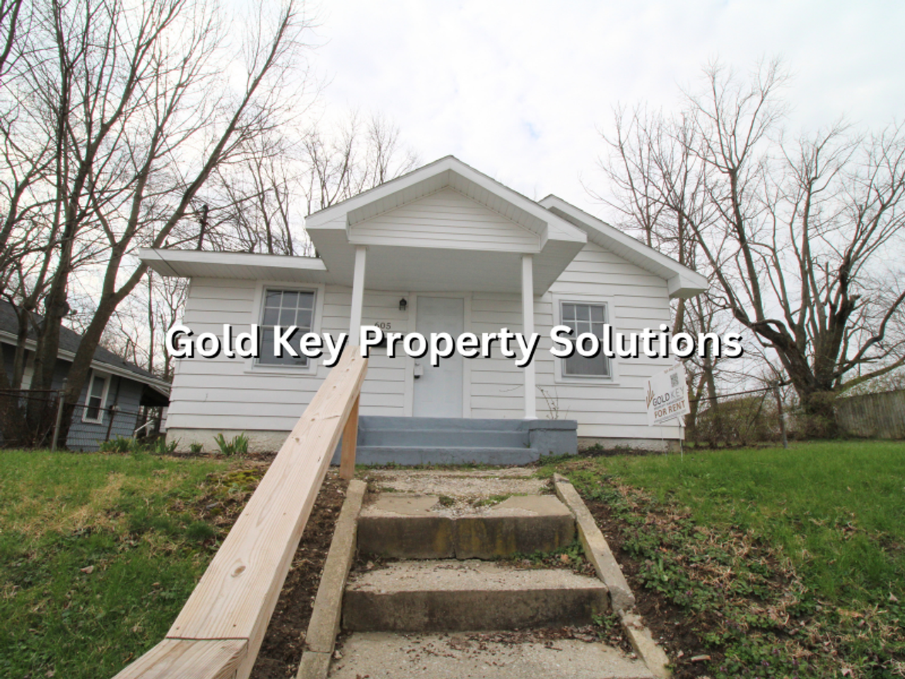 605 W 10th St - Photo 2 of 17