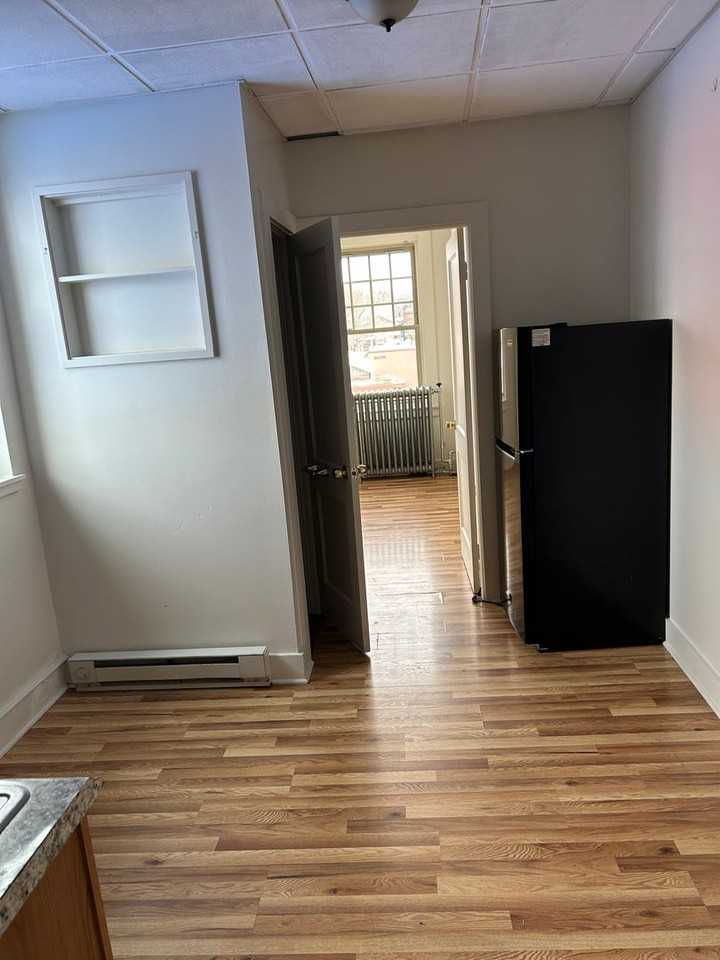 445 Meadow St - Photo 2 of 2