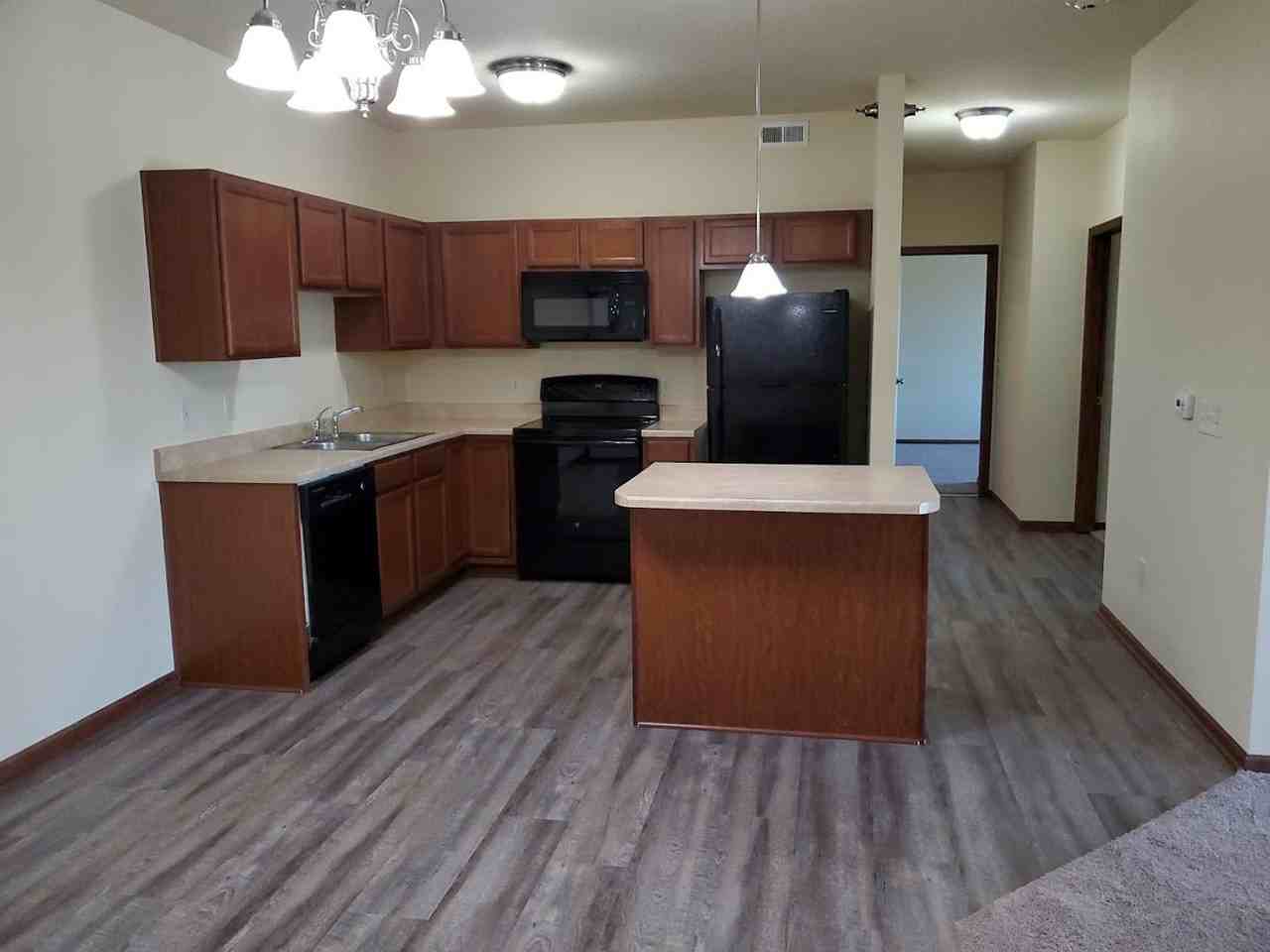 The Vineyards Apartments - Photo 7 of 14