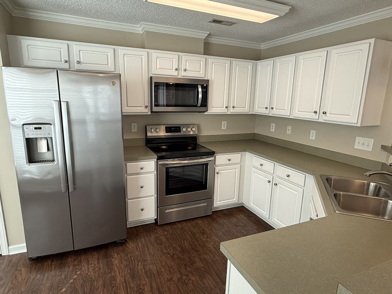 130 Shallowford Reserve Dr #1 - Photo 3 of 8