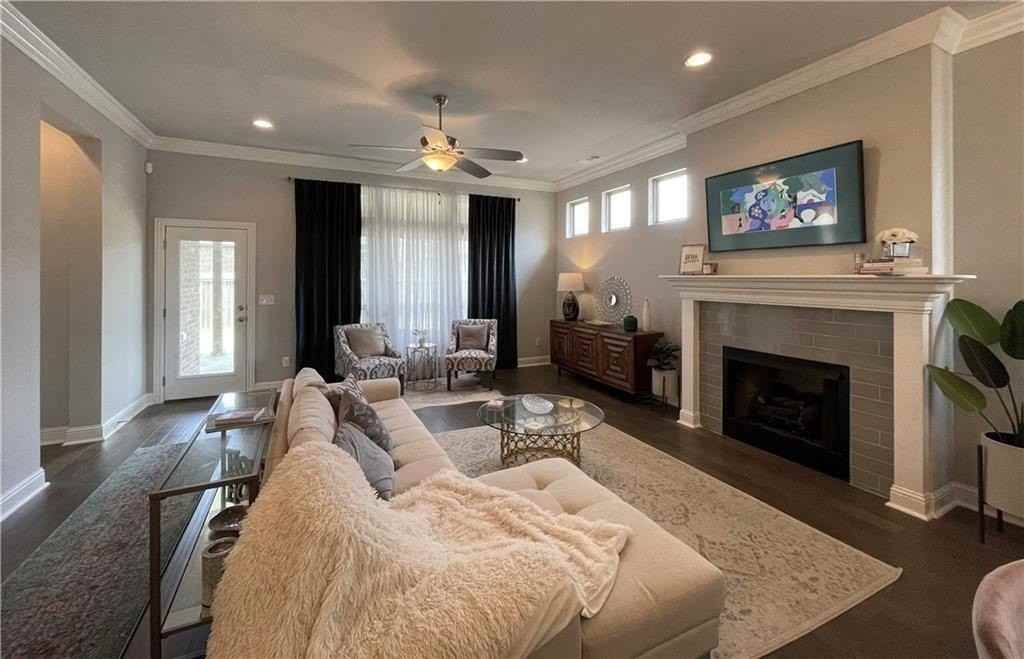 4703 Sw Lilly St - Photo 6 of 26